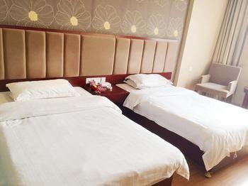 Danfengbailu Business Hotel Nanchang  Exterior photo